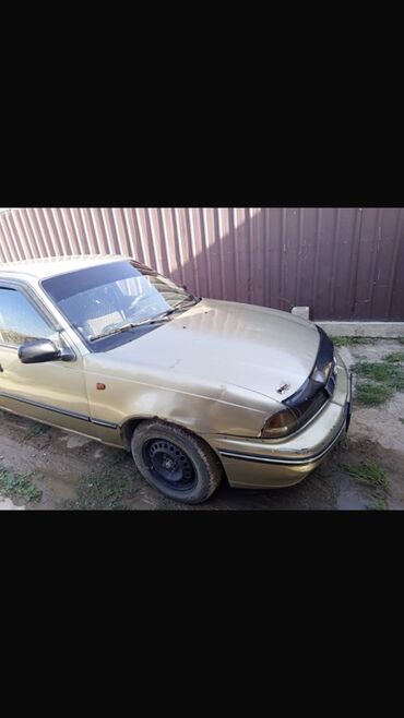 рассрочка автомашин: Daewoo Nexia: 2005 г., Седан