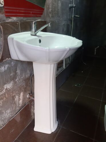 бачок для унитаза: Qırıği çatı yoxdur rəngi saralmayıb ağdır