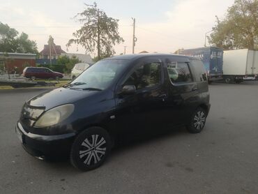 Toyota: Toyota Funcargo: 2000 г., 1.5 л, Автомат, Бензин, Хэтчбэк