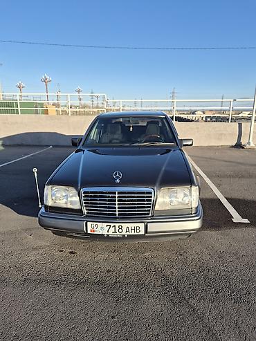 Mercedes-Benz: Mercedes-Benz W124: 1993 г., 2.8 л, Механика, Бензин, Седан — 2
