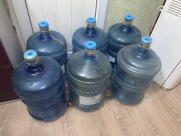 продаю пластиковые бутылки: Бутылки
