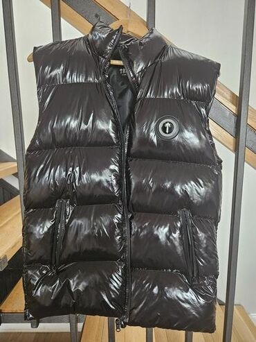 prsluk ispod kaputa: Trapstar prsluk
Velicina 2Xl
original
Samo licno