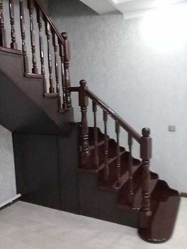 Деревянные лестницы: Деревянная лестница Для дома, Бесплатная консультация, Вид дерева: Кара Жыгач, Форма лестницы: Г-образная, Стиль: Хайтек — 9