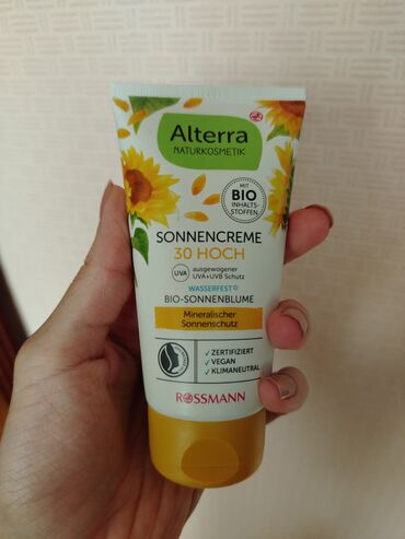 qarin ve bel piylerini eritmek: Original Rossmann məhsulu, günəşdən qoruyucu SPF 30