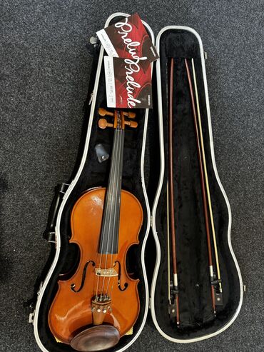 Скрипки: Продаю скрипку Cecilio
В отличном состоянии 
Пришел из США
Цена 120$