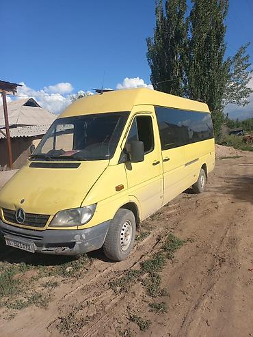карманный машинка: Mercedes-Benz Sprinter (длинная база, высокий потолок), жёлтый — 1