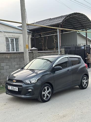 Chevrolet: Chevrolet Spark: 2016 г., 1 л, Вариатор, Бензин, Хэтчбэк — 2