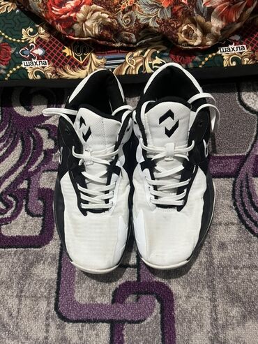баскетбольные ботасы: Мужские кроссовки, 40.5, Nike, Б/у, цвет - Белый, Платная доставка