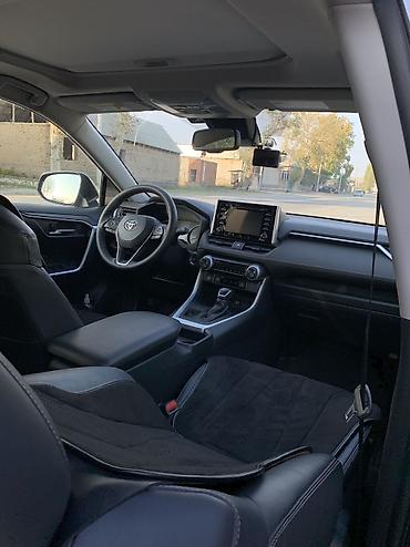 stage 3: Toyota RAV4: 2019 г., 2.5 л, Автомат, Бензин, Кроссовер — 7