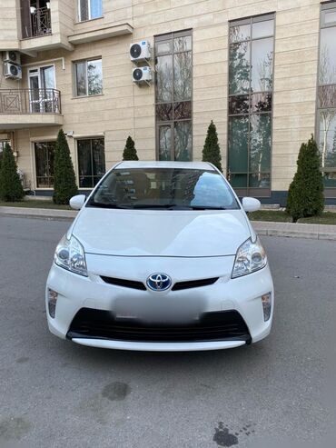 Toyota: Toyota Prius: 2014 г., 1.8 л, Автомат, Гибрид, Хэтчбэк