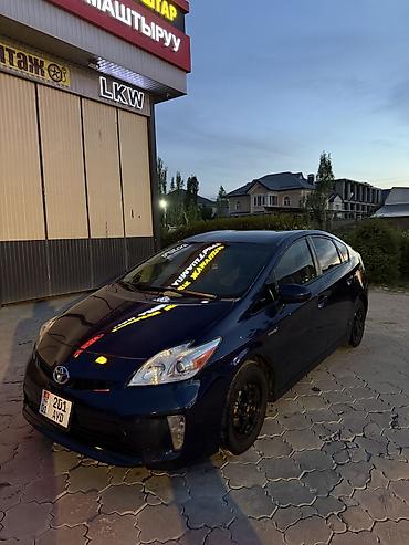 на 211: Toyota Prius: 2015 г., 1.8 л, Автомат, Гибрид, Хэтчбэк — 1