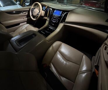 Cadillac: Cadillac Escalade: 2021 г., 0.5 л, Автомат, Бензин, Внедорожник — 6