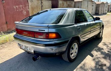 Mazda: Mazda 323: 1993 г., 1.6 л, Механика, Бензин, Хэтчбэк