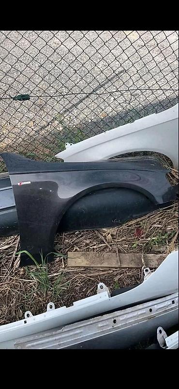 glava upravljaca: AUDI A4 B8 DESNO KRILO BLATOBRAN ORIG TOP STANJE | audi vw delovi — 1