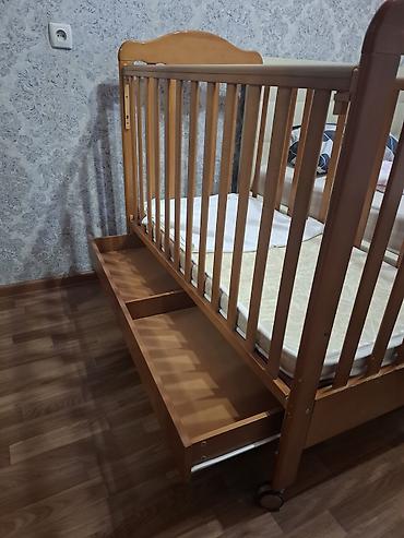 Манежи-кровати: Детская кровать 0+дерево 100% матрас намотрасник пуховые одеяло+ at lalafo.kg — 4 Манежи-кровати: Детская кровать 0+дерево 100% матрас намотрасник пуховые одеяло+ — 4