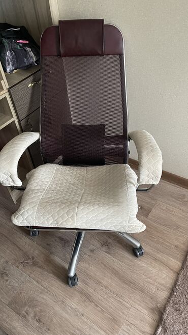 стулья без спинки: Комплект офисной мебели, Стул, Б/у