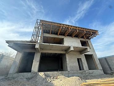 Продажа коттеджей и домов: Срочно Продаётся дом (ПСО) на пересечении улиц Курманалиева/Жибек Жолу — 2