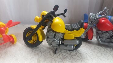 детская ваночка: Игрушки детские. мотоциклы и самолеты. большие 20-25 см. Цена за 1
