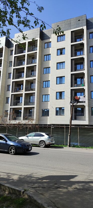 недвижимость квартиры: 1 комната, 38 м², Элитка, 3 этаж, Евроремонт