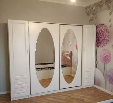 Sifarişlə mətbəx mebeli: Sifarişlə mətbəx dəsti, Özü çəkən petlələr, Parlaq laminat, Kredit yoxdur, Ödənişli çatdırılma — 25