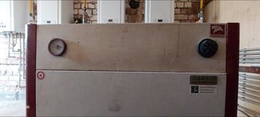 май менен иштеген жылыткыч: Внутри трещина ремонт надо