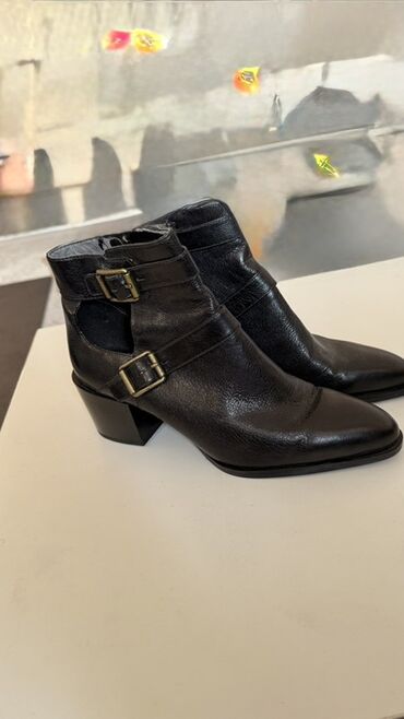 форма для охраны купить: Женские полусапоги Nine West - Материал: натуральная кожа