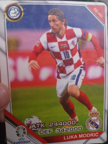 Kolleksiya kartları: Futbol kolleksiya kartları dəsti Tərkib və xüsusiyyətlər: - Tematik — 4