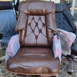 Ofis və oyun kresloları: Yeni, Təkərli, Qolları tənzimlənir, Dəri — 21