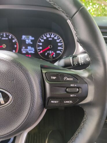 Kia: Kia Rio: 1.4 l | 2021 il Sedan — 11