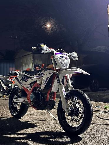 Мотоциклы: Эндуро 450 куб. см, Бензин, Взрослый, Б/у — 9