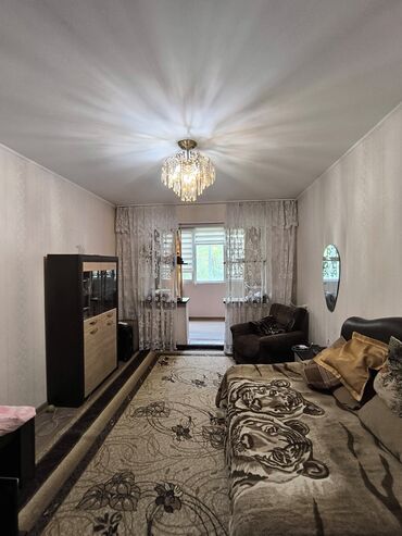 срочно продается квартира: 2 бөлмө, 43 кв. м, 104-серия, 2 кабат