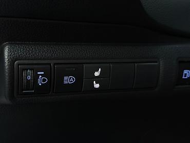 11700: Toyota Corolla: 2021 г., 1.8 л, Вариатор, Гибрид, Седан — 9