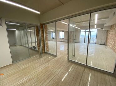 аренда офиса в бц: Сдаю Офис, 127 м², В бизнес центре, 1 линия, С отдельным сан узлом, С системой безопасности
