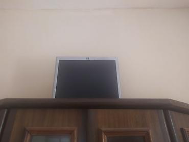 samsung 17: HP LCD monitor - Ekran tipi: LCD, kvadrat format (təxmini 17–19 düym) — 2