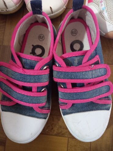 Детская обувь: Обувь (8 пар) для девочки. Размер 28-31. Отличное и хорошее состояние — 3