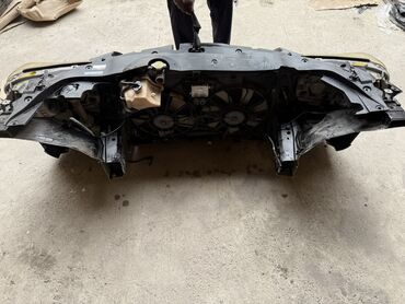 Бампер и комплектующие: Бампер Toyota, Оригинал — 6