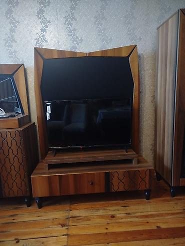 susə dolab: Qonaq otağı mebel dəsti televizorsuz Tərkibi: - TV stendi: geniş üst — 2