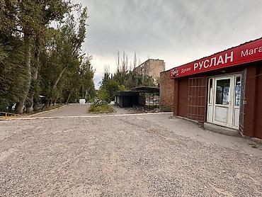 Аренда ресторанов и кафе: Аламедин-1 мкр Сдается павильон Площадь: 31м2 Без ремонта, можно под — 2