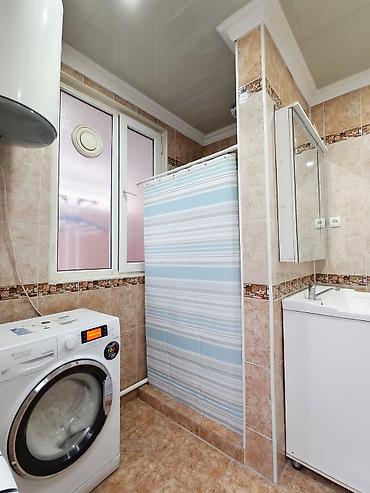 столовые аренда: 100 м², 5 комнат, Курманжан-Датка мкр — 7