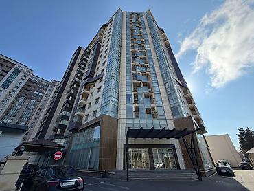 Mənzillər: 3 otaqlı, Yeni tikili, 156 kv. m — 1