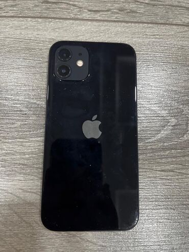 Apple iPhone: IPhone 12, Б/у, 64 ГБ, Black Titanium, Зарядное устройство, Чехол, Кабель, 80 %