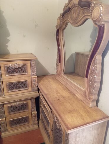 Спальные гарнитуры: Спальный гарнитур, Двуспальная кровать, Дерево, цвет - Золотой — 4