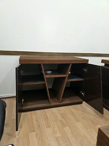 parça şkaf: Ofis mebel dəsti Tərkib: - L formalı rəhbər masası: geniş iş səthi — 2