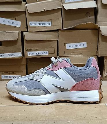 Patike: NB Clasic
Cena: 3300 din
Brojevi: 36-46 — 10