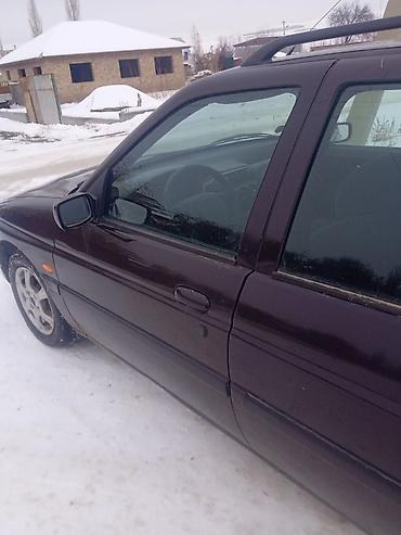 escort: Ford Escort: 1995 г., 1.6 л, Механика, Бензин, Универсал — 8