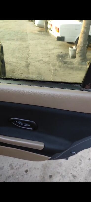 Iran Khodro: Iran Khodro Samand: 1.8 l | 2006 il Sedan — 14