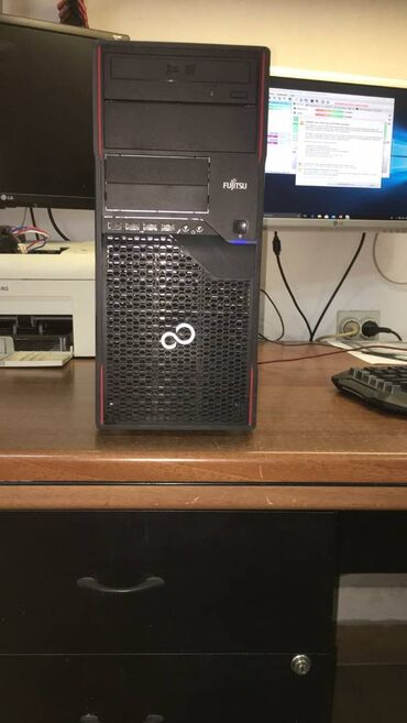 Desktop računari i radne stanice: Desktop fujitsu simens esprimo p700 e85+ 100% ispravan procesor intel — 8