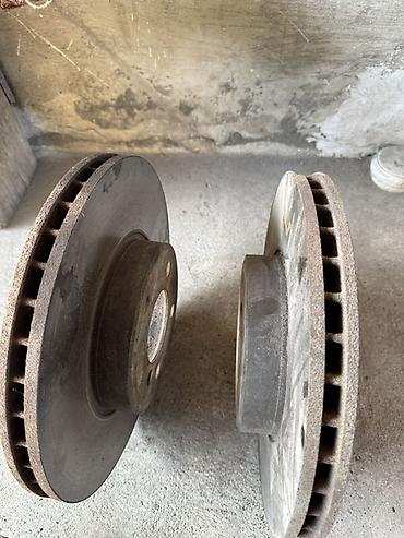 Тормозные диски: Предний тормозной диск BMW 2003 г., Б/у, Оригинал, Германия — 2