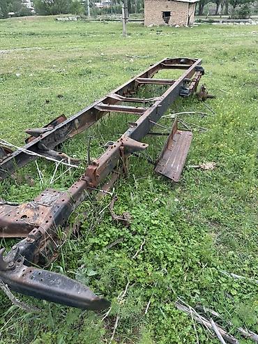 каркасный тонировка: Прицепная рама/шасси под бортовой/спецкузов. трещина жок, состояния — 3