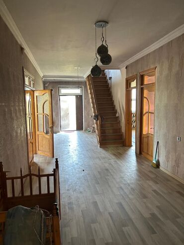 Həyət evləri və villaların satışı: Novxanı 7 otaqlı, 250 kv. m, Orta təmir — 7